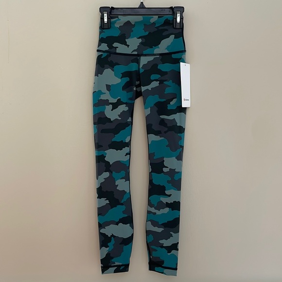 lululemon athletica Pants - * NWT * LULULEMON Wunder Under Leggings